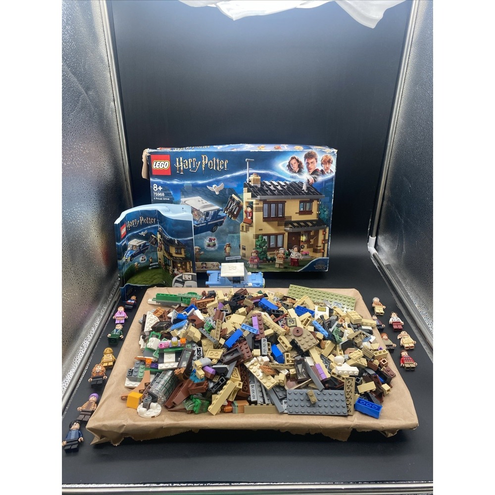 Harry Potter Lego sets - 4 privet Drive #75968- Hogsmeade Village #76388 Retired